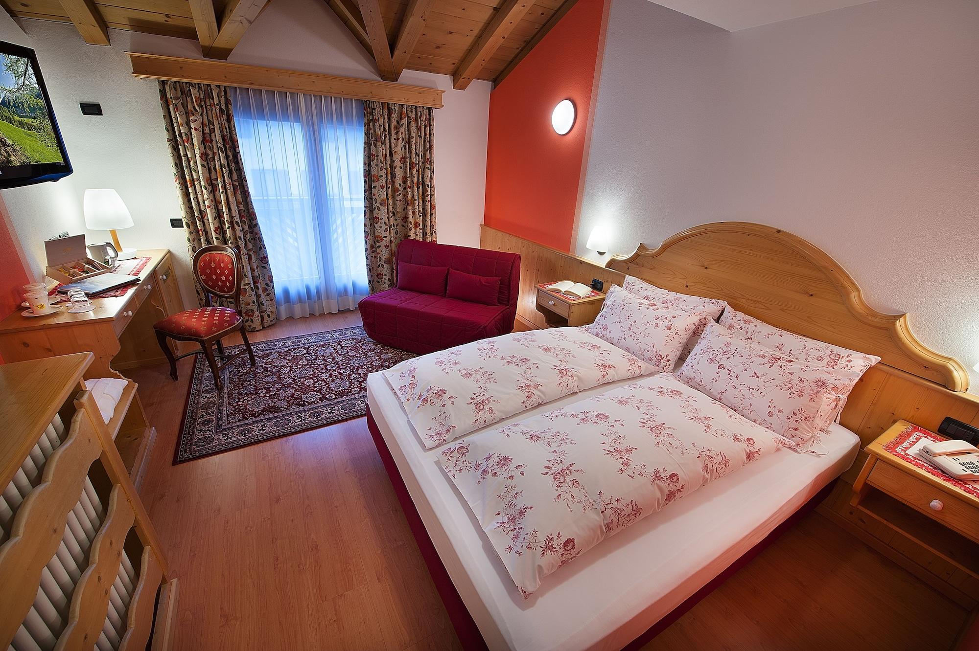 Hotel St. Michael Livigno Exterior photo