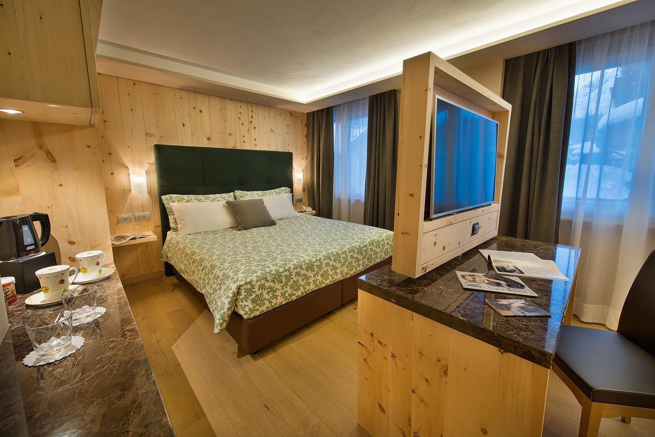 Hotel St. Michael Livigno Exterior photo